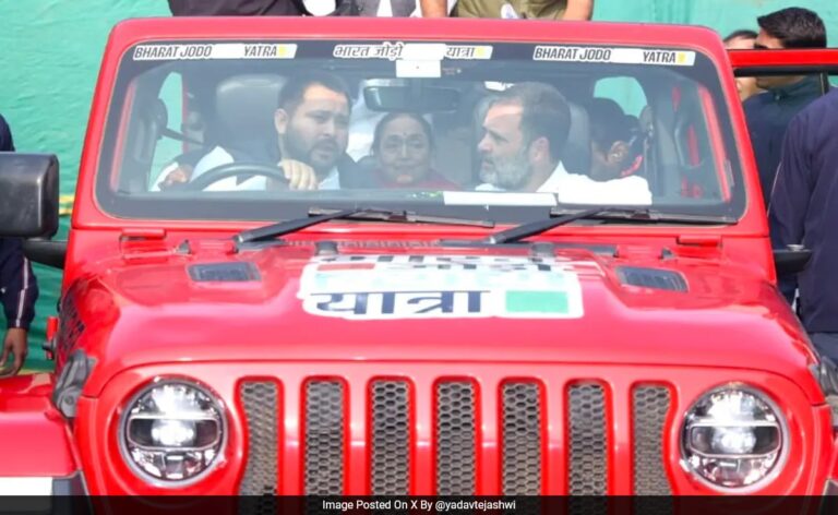 Rahul Gandhi Tours Bihar In Jeep Wrangler, Tejashwi Yadav In Driver's Seat
