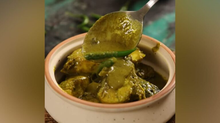 This Bengali Steamed Fish Curry Recipe Gives You Your Favourite Bhapa Mach – But With A Twist!
