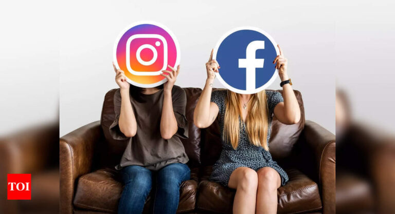 Instagram, Facebook down for thousands of users across the globe – Times of India