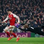 Carabao Cup: Arsenal boost treble hopes as Chelsea win books final spot