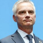 American Airlines CEO says merger with United would be 'bad for customers'