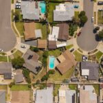 Sellers are pulling homes off the market at the fastest pace since 2020