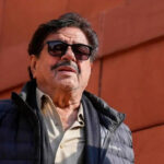 'Will not leave Mamata in difficult time': Shatrughan Sinha rubbishes speculation of quitting TMC